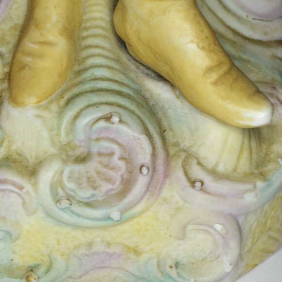 Vintage Porcelain Figure Of Neoclassical Man Dressed in Attire Of The Time - Picture 11 of 12